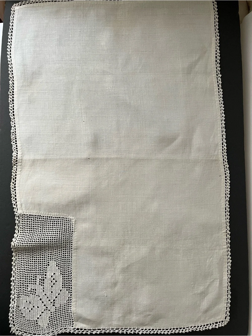 Vintage Cream Linen Crochet-Trim Table Runner